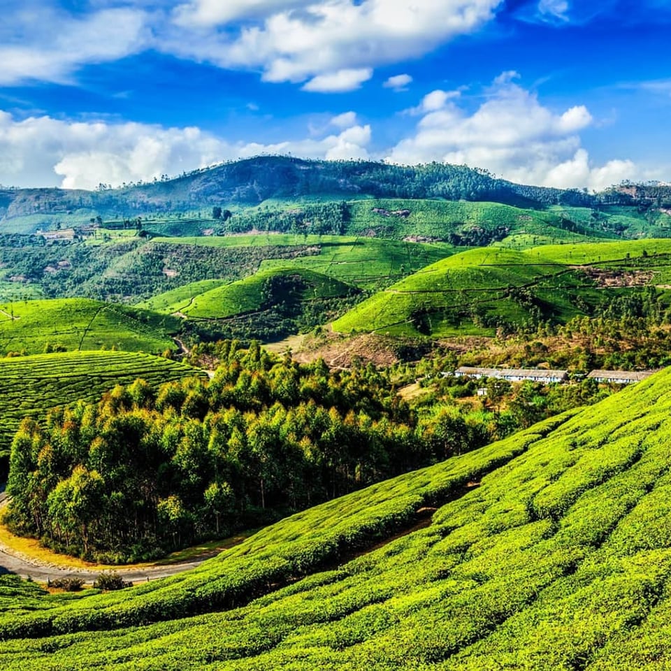 Why April Feels Hotter Than June (And Why You Should Plan a Trip Now)