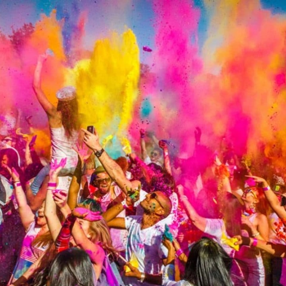 Holi 2026 Prep: Your Essential Guide to Planning a Group Celebration