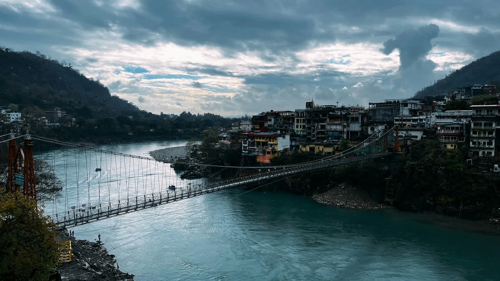 Rishikesh Solo Trip 2026: How to Meet People, Split Costs, and Not Travel Alone