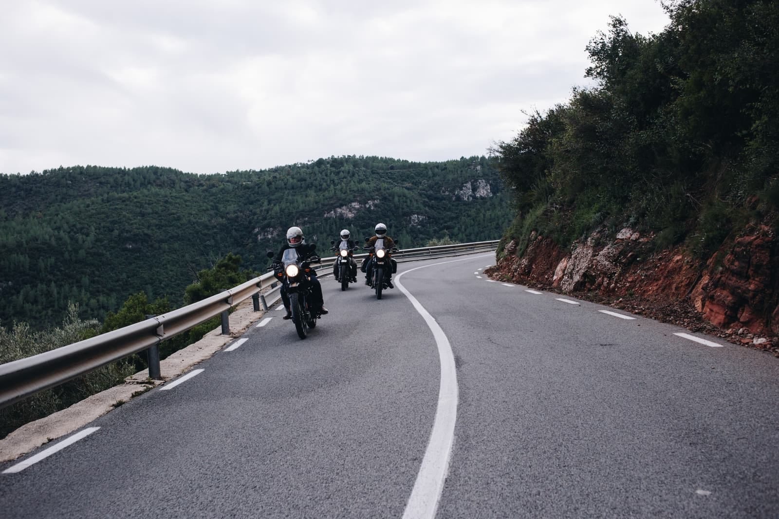 First Bike Ride? Complete Beginner’s Guide (Safety + Planning)
