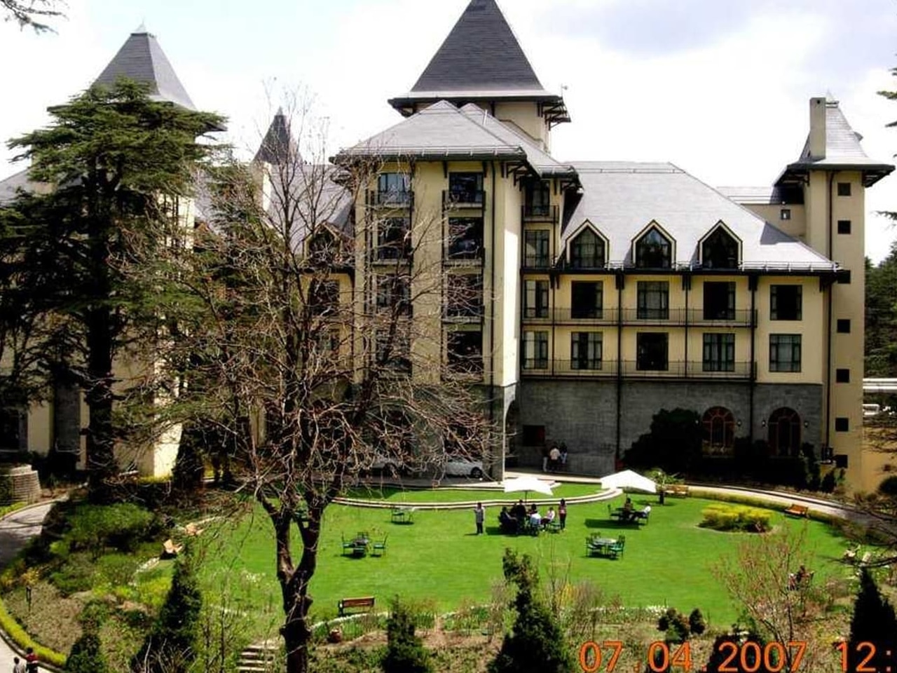 Is Shimla Worth Visiting in May–June? Here’s How to Do It Right!